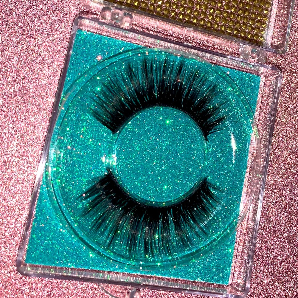 Moonlight shine lashes